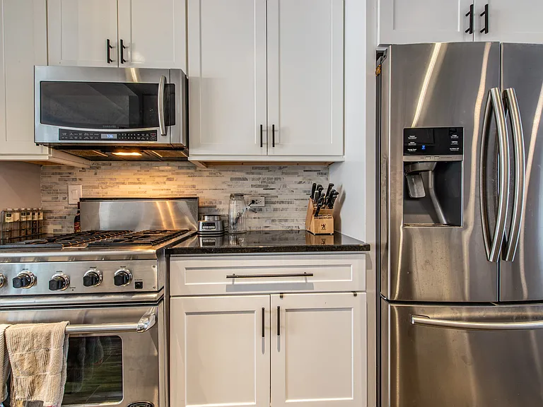 2707 N Halsted St #3 — Photo 6