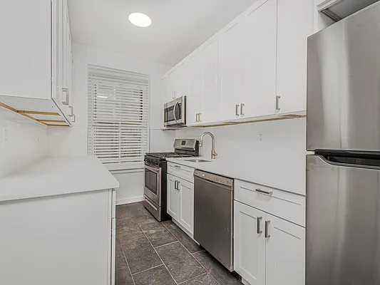 Rented by Re/Max In The City | media 11