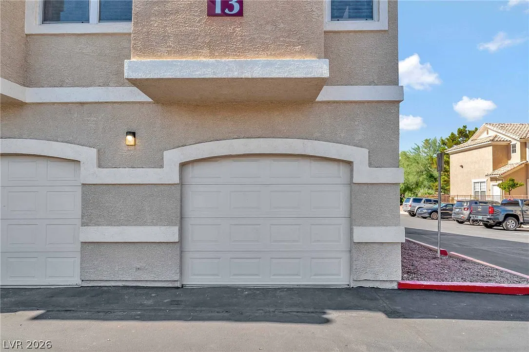 2 bed, 2.0 bath, 1112 sqft, $1,600 — Photo 3