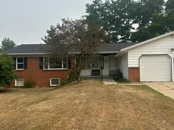 5854 Christie Ave SE, Kentwood, MI 49508