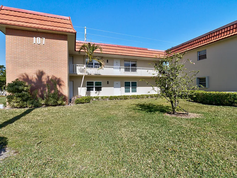 107 Spring Lake Ct #206 — Photo 25
