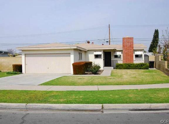 2nd image of 9691 Harriet Ln