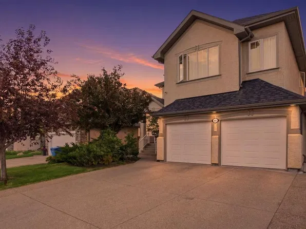 401 E Marina Dr, Chestermere, AB T1X 1V8