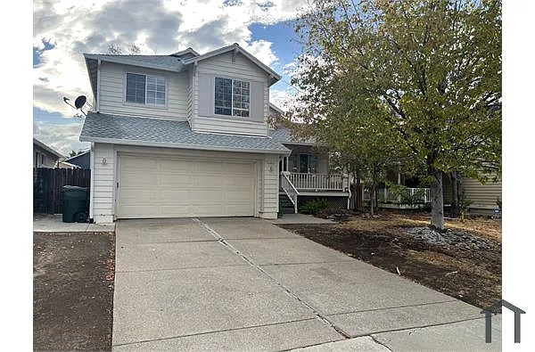 5032 Longbranch Way photo 1