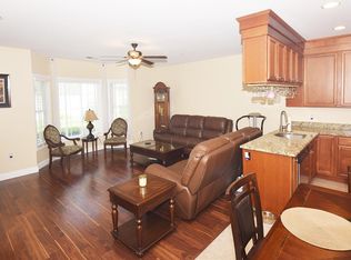 209 Okeefe Ct, Oakdale, NY 11769