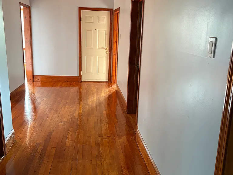 187 Glenway St #2 — Photo 9