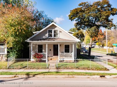 1145 N Martin Luther King Junior Blvd, Lansing, MI, 48915