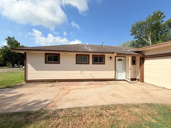 5041 5th St, Port Arthur, TX 77642
