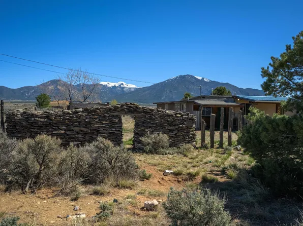31 Reynolds Rd, El Prado, NM 87529