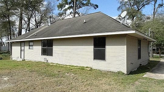 2nd image of 1629 De Soto St