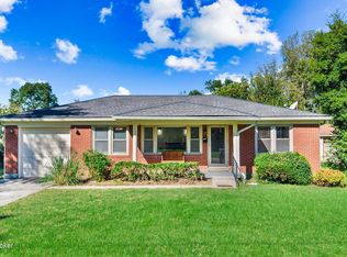 10310 Rancho Dr, Louisville, KY 40272