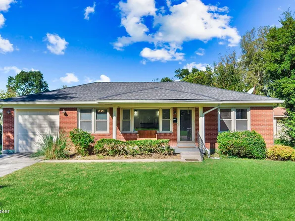 10310 Rancho Dr, Louisville, KY 40272