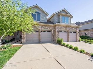 187 Mayo Ct, Elmhurst, IL 60126