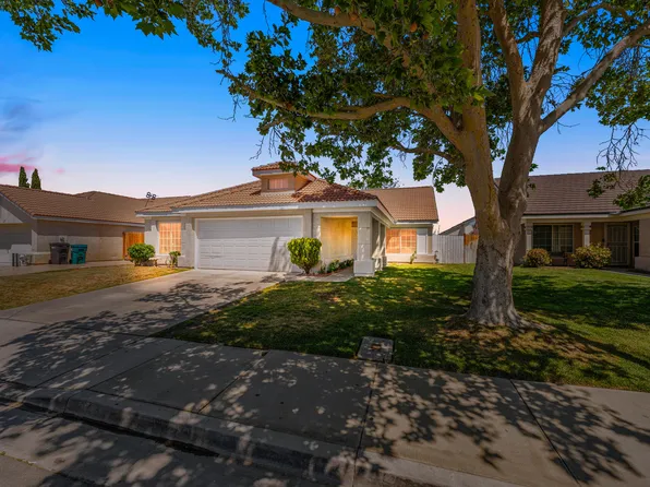 2113 Cypress St, Lancaster, CA 93535