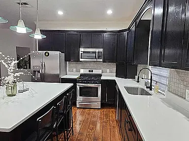3 bed, 1891 sqft, $2,050 — Photo 4