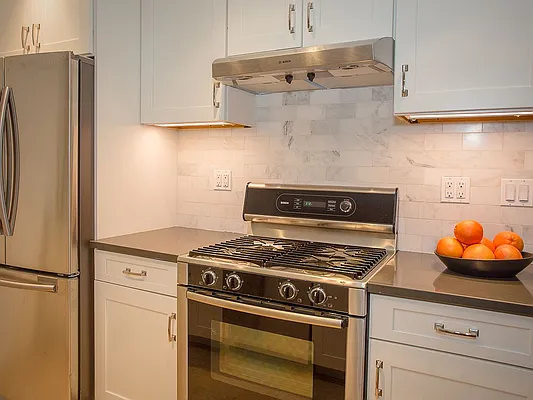 Rented by Townsley & Gay, LLC | media 31