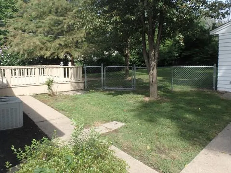 1503 W Ash St — Photo 33