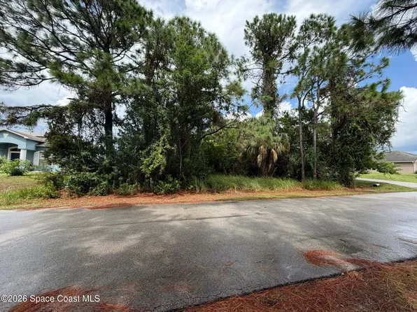 481 Old Rd SW, Palm Bay, FL 32908