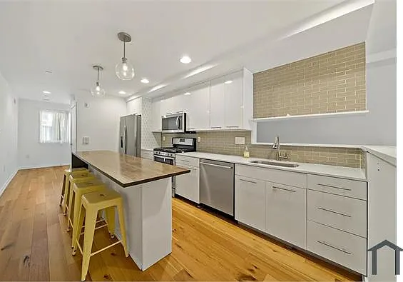 2538 W Girard Ave #A — Photo 6