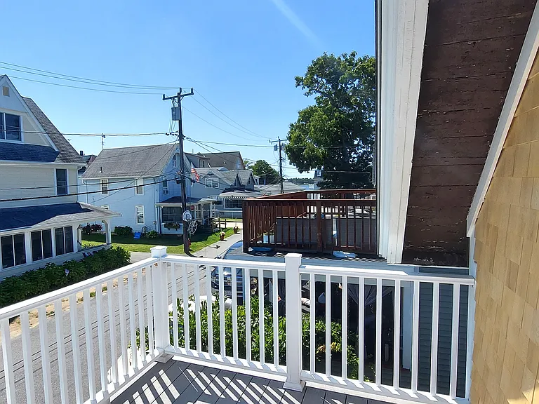 10 Ocean Ave #A — Photo 13