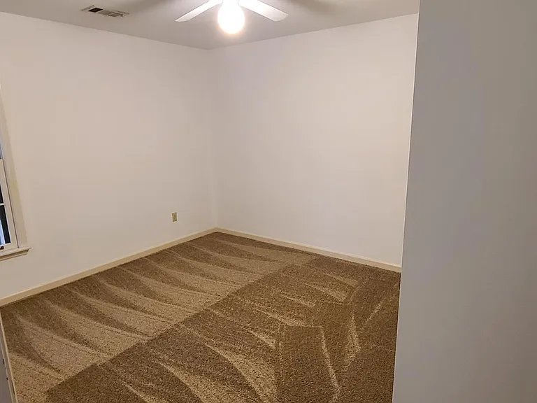 6828 Collinswood Dr — Photo 19