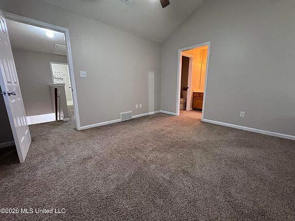 5th image of 8051 Creekwood Cir W