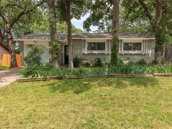 1216 Donley Dr, Euless, TX 76039