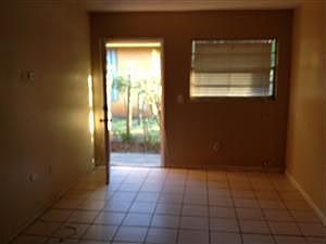 4th image of 715 SW 15th Ave APT 3