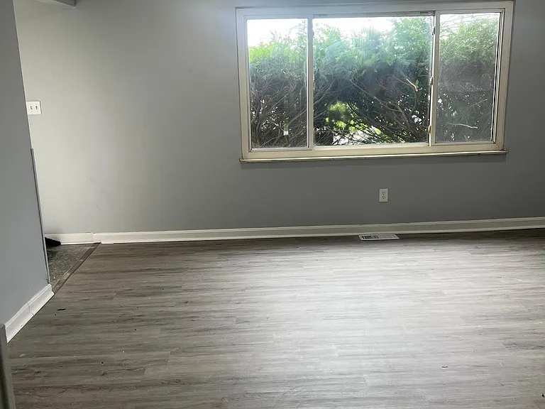 2050 Wadsworth Ct — Photo 20