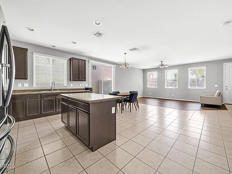 7770 W Alvarado Rd — Photo 10