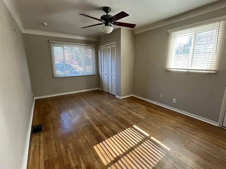 501 Carlisle Blvd SE — Photo 15