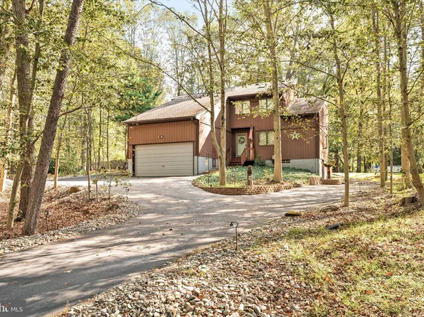 619 Hanover Dr, Wrightstown, NJ 08562