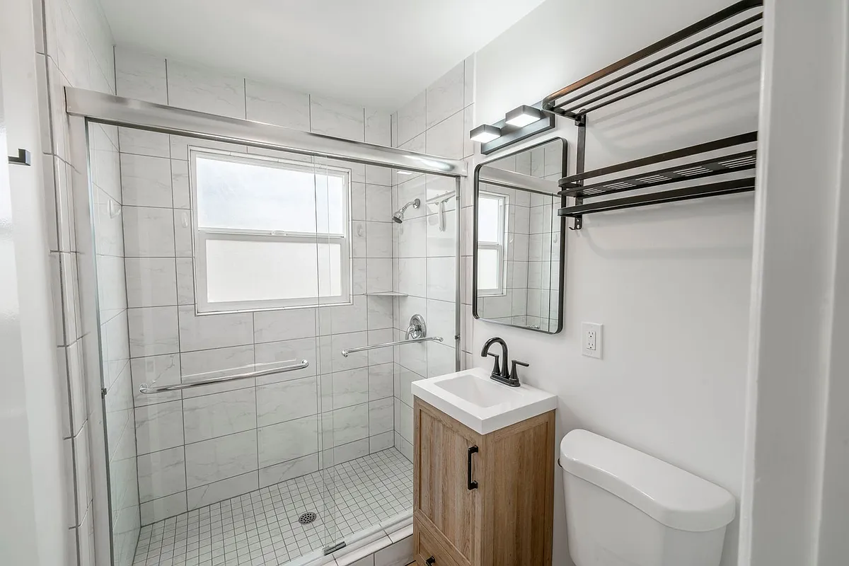 Building Photo - 459 D St