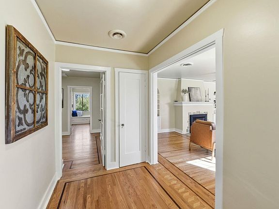 4th image of 181 College Way