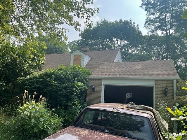 1st image of 1317 Eastview Dr