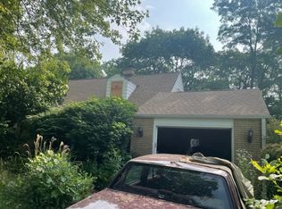 1317 Eastview Dr, Waukegan, IL 60085