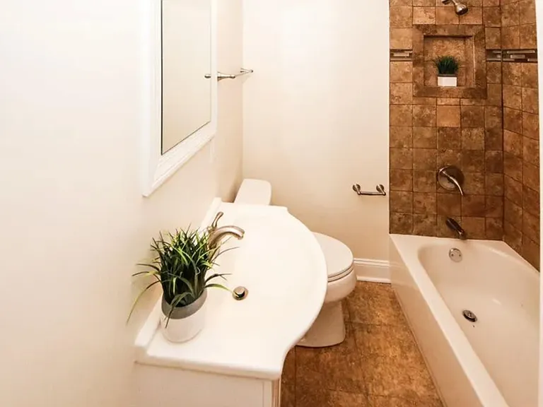 1339 Holcomb Ave — Photo 7