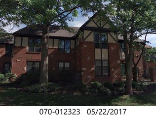 1290 Fountaine Dr, Columbus, OH 43221