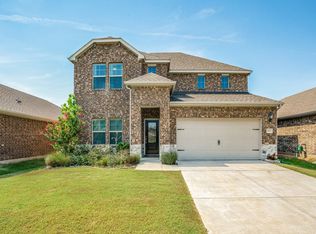 1808 Gold Mine Trl, Aubrey, TX 76227