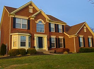 6608 Poplar Forest Ln, Louisville, KY 40291