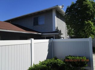 28034 Robin Ave, Santa Clarita, CA 91350