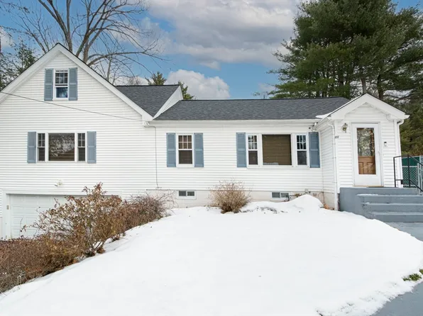 49 Pleasant St, Lunenburg, MA 01462