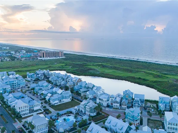 153 Sunrise Ave, Pt Aransas, TX 78373