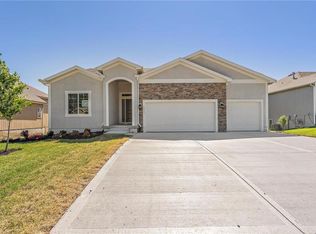 9020 SE 1st Street Ct, Blue Springs, MO 64064