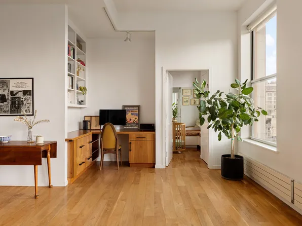 175 East Broadway image 6 of 10