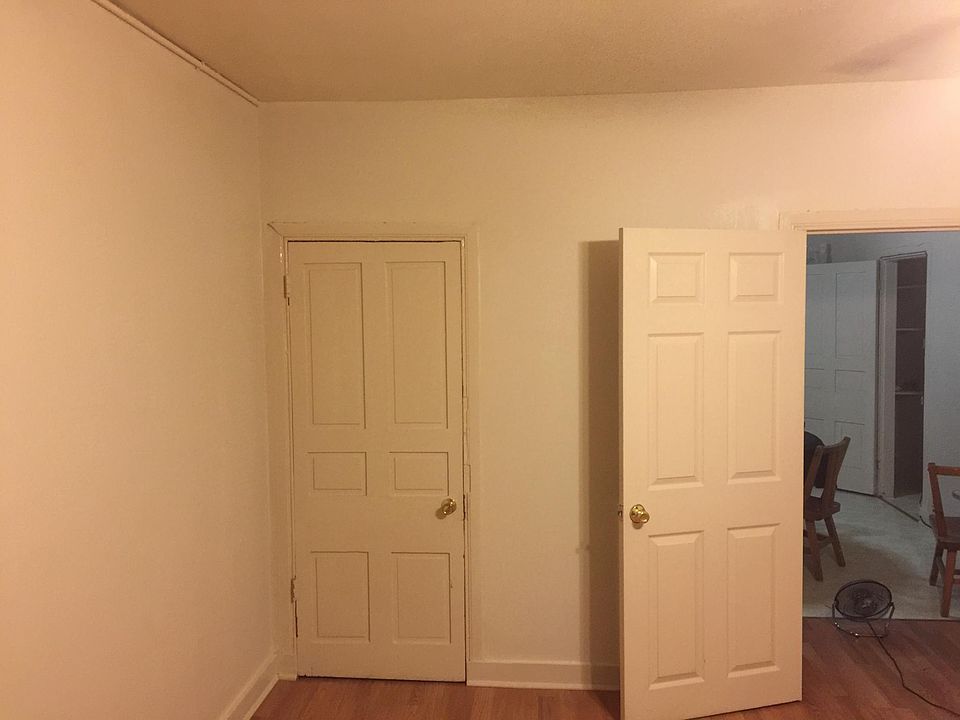 2nd image of 863 W Lombard St APT 3