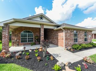 409 Ford Ave, Dayton, TX 77535