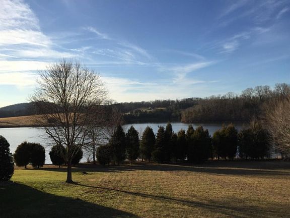 3rd image of 270 Pineberry Dr
