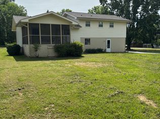 7015 Sylar Rd, Ooltewah, TN 37363
