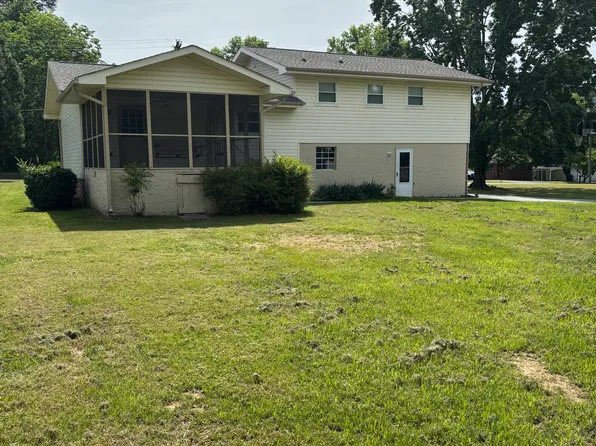 7015 Sylar Rd, Ooltewah, TN 37363